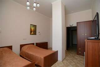 Гостиница Фишер Калуга Номера класса Улучшенный стандарт с двумя односпальными кроватями-1